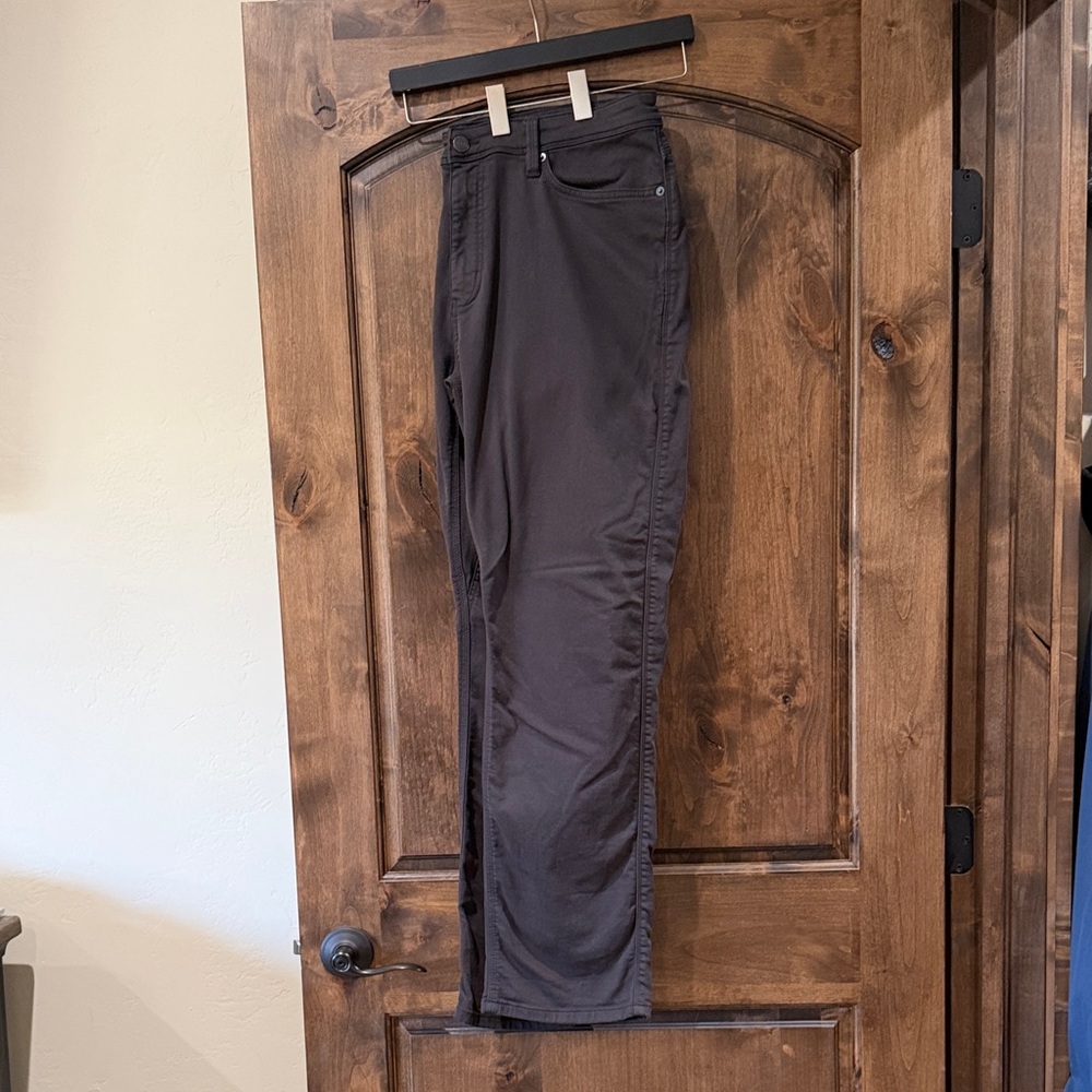 Men's Straight Jeans (38x30)